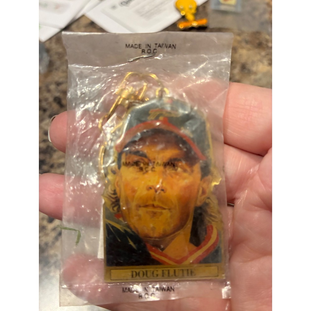 Vintage Doug Flutie 1989 Pinheads 1st Edition Keychain NFL Patriots New In Bag